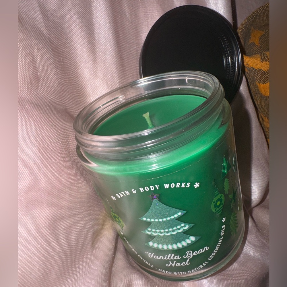 NWT Bath & Body Works Vanilla Bean Noel 1-Wick Candle Christmas Winter 7oz 🎄🕯️